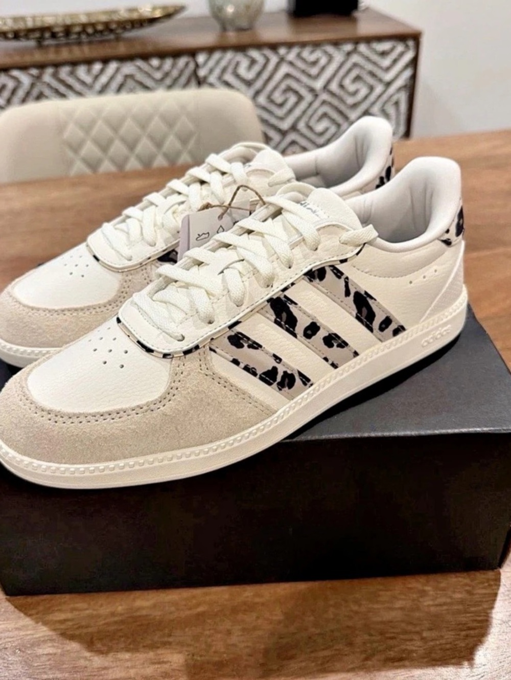 Adidas Breaknet Sleek Sneakers White/Beige Leopard KI2639-Size 8.5W/7M BNIB